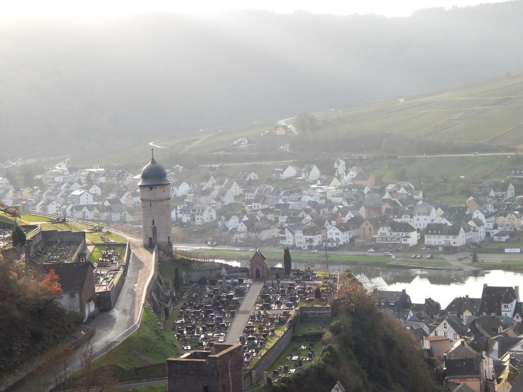 Hotel Ratskeller Zell an der Mosel Dış mekan fotoğraf